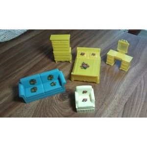 Vintage MAR Plastic Miniature Dollhouse Furniture 5 Pieces